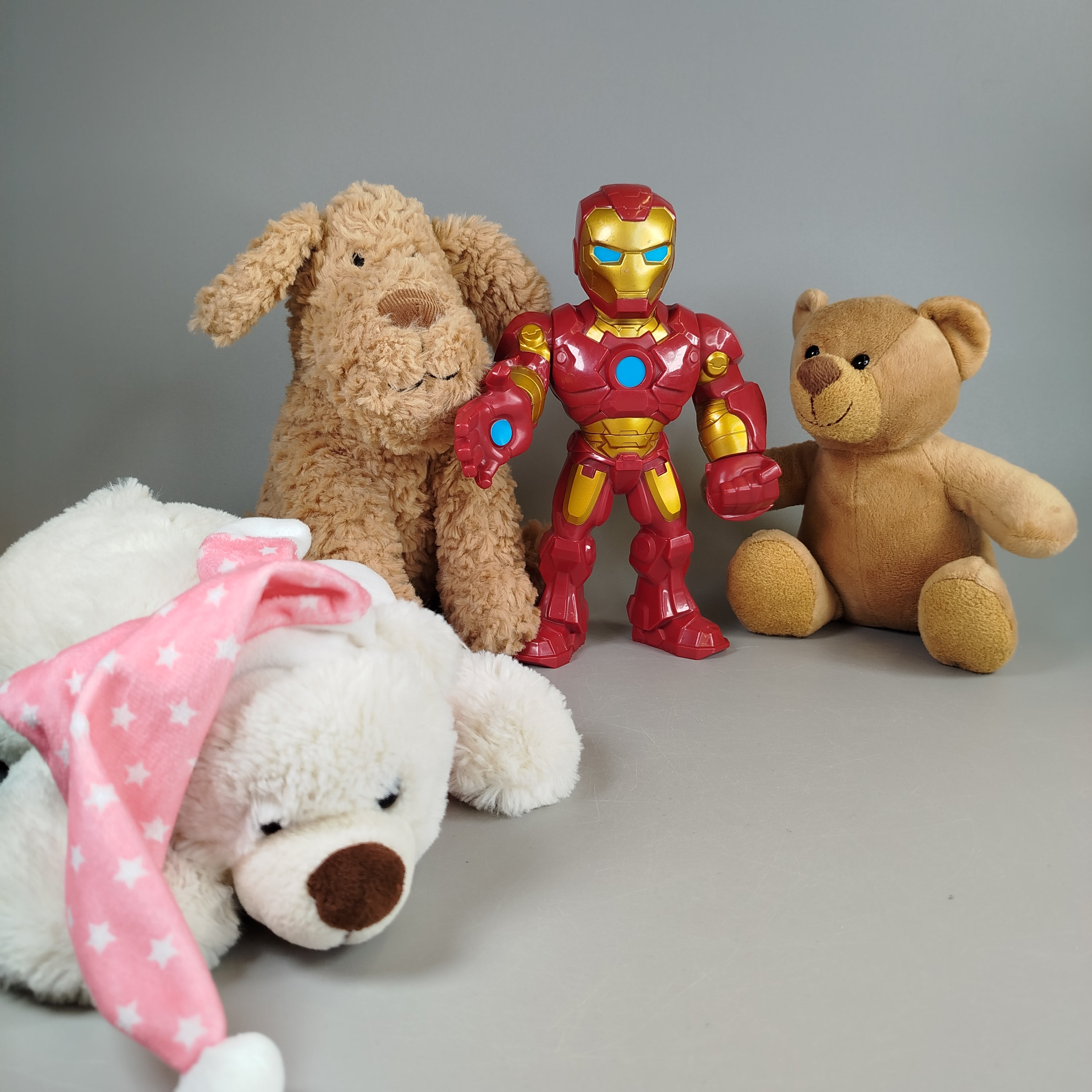 Plüschtiere und Actionfigur Set - Iron Man & 3 Plüschbären, 4-teilig